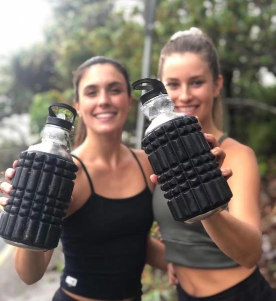 Fashion Multi-function drinking sports water roller bottle foam roller water bottle