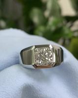 Une bague en or blanc de 18 carats pour mariage et fiançailles.