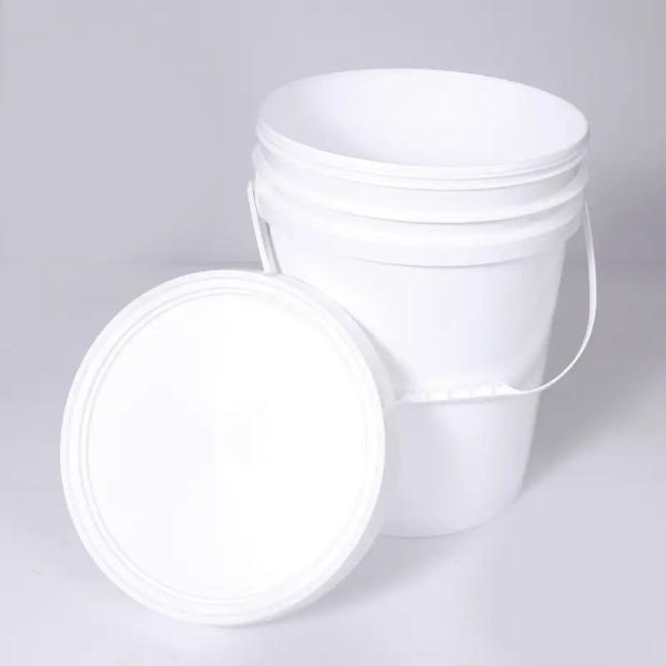 1.5 Pounds Round Large Plastic Storage Bucket With Sustainable White Snap On Lid