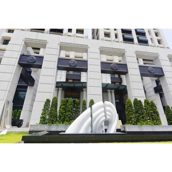 Скульптура нержавеющей стали современная абстрактная, Метал современная на открытом воздухе скульптура