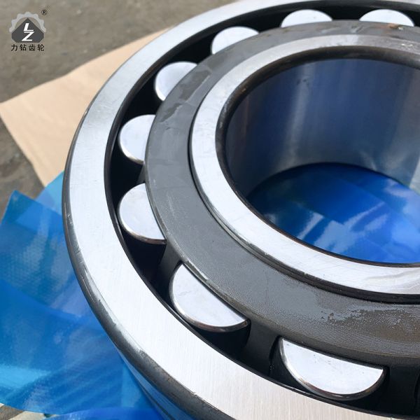 Double Row Excavator Bearing 22326 NSK Swing Gearbox Shaker Screen Bearings