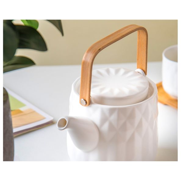 Sustainable Ceramic Type Porcelain Tea Set Of 6 Japanese White Tea Cups With Gift Box