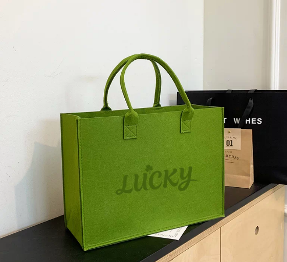 Eco-Friendly Felt Tote Bags with Handles for Retail and Gift Packaging