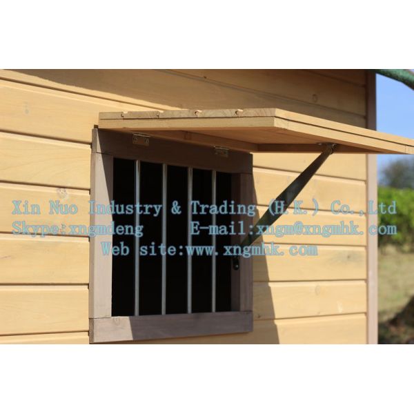 Wooden dog house, wooden kennel, wooden kennel, a waterproof wooden dog house