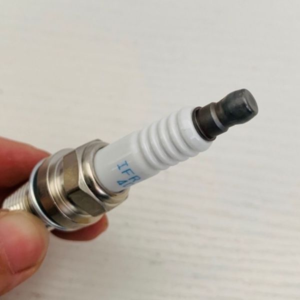 IFR7F-4D Spark Plugs The Best Choice for Natural Gas Engine Parts in Trucks and Buses