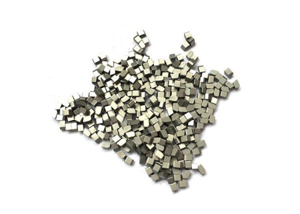 Metal Tungsten Carbide Tool Tips / Circular Saw Cutting 94 HRA Hardness