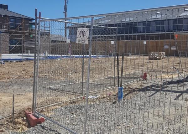 Galvanized 42 Microns Temporary Fence Panels / Construction Site Fence Panels