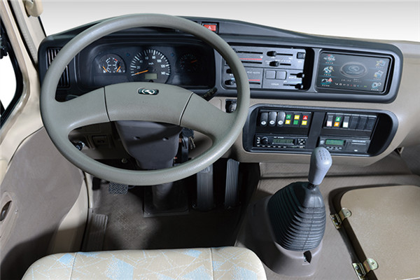 Бренд используемый дизелем мини автобуса 2013 год Кинлонг 99% новое с 23 местами