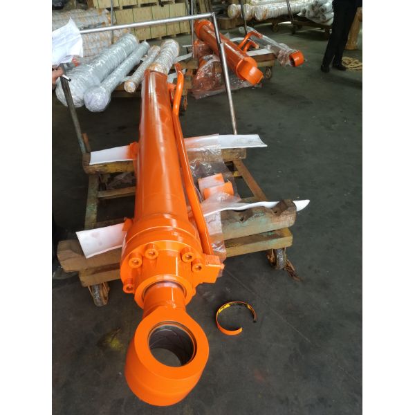 Hitachi  zx470-5G boom arm bucket hydraulic cylinders  YA00004897  arm YA00004896