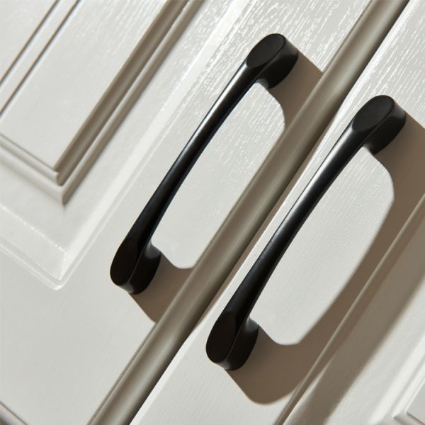 White Entrance Door Family Room Storage Cabinets Minimalist Storage Cabinet