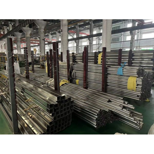 Round 304 316L Stainless Steel Tubes 6mm Thread Male Female Welded Pipe Suitable for Architectural Decoration