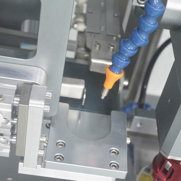 PET Bottle Screw Capping Machine with Single Head Automatic Screw Tightening