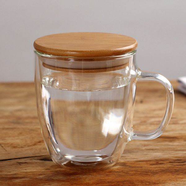 Тумблер высокой стены двойника боросиликата стеклянный, прозрачная чашка чая с бамбуковой крышкой