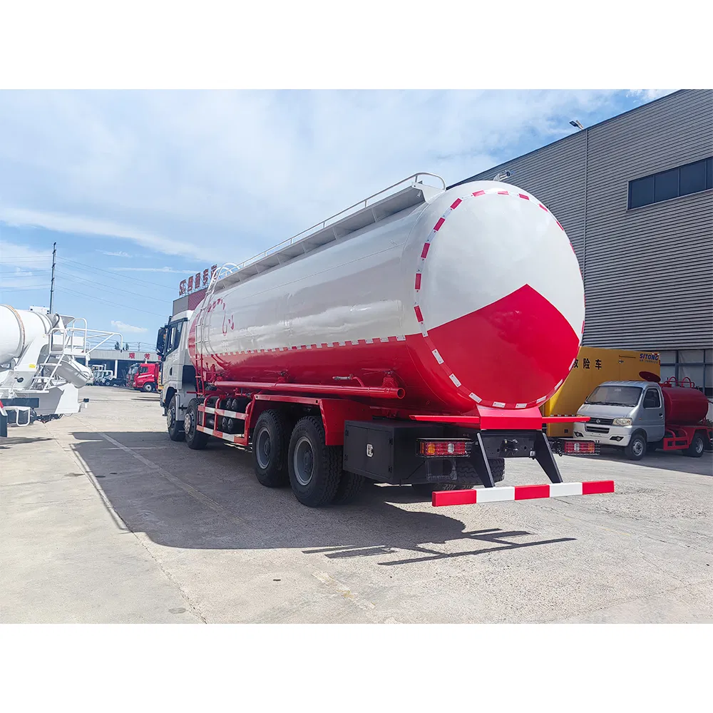 Customize Capacity Daily Life Oil Fuel Transport Fuel Truck Shacman Long Range Durable