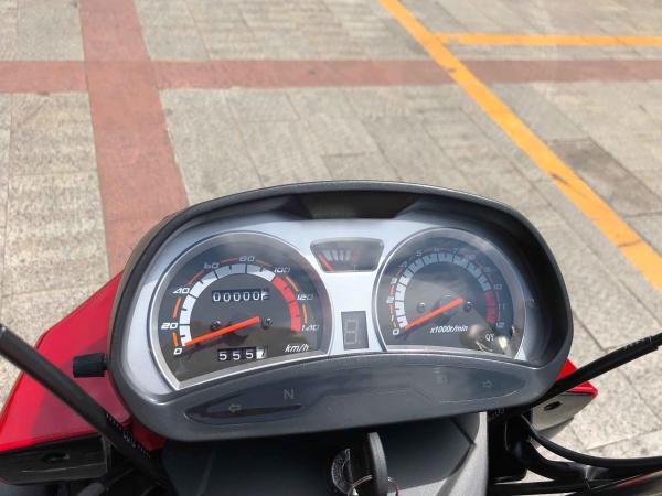 Triciclo de carga duplo de duas rodas e cinco rodas com molas e tipo A