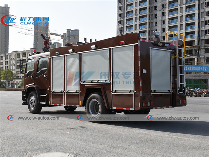 Тележка спасения огня пены воды ISUZU FVR 240HP 6000L