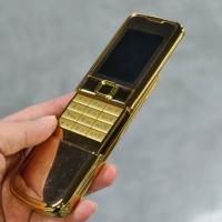 2G GSM デュアルシム Bluetooth 新品クラシック 8800 スライダー 携帯電話 2.4インチ スクリーン