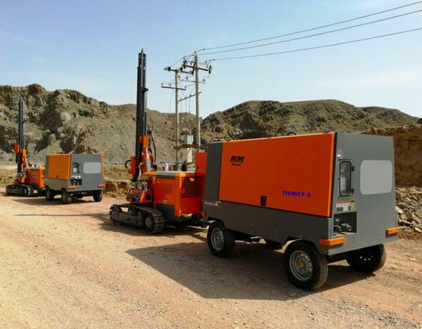Portable Diesel Screw Air Compressor Applied to Mines/Construction works /Manufacturing Plant