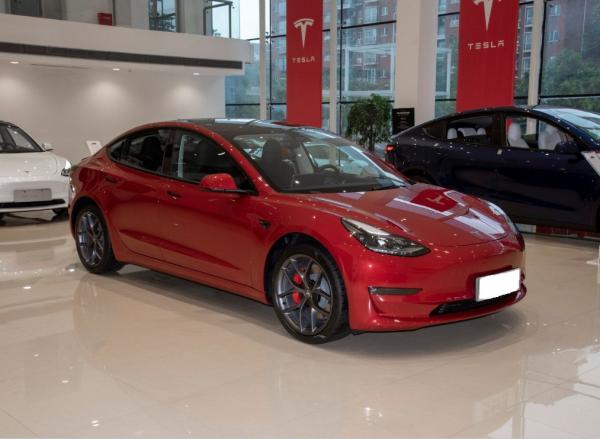 Automóveis elétricos Tesla Model Y de direção esquerda Sedan de 4 portas e 5 lugares para veículos elétricos adultos
