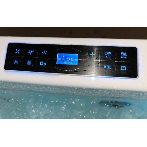 Pure PMMA Acrylic Freestanding Hydro Massage Bathtub with 7 Colors Changing LED Light