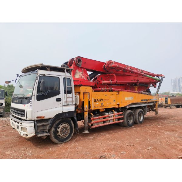Used Sany 40-meter Concrete Pump Truck Adopts Isuzu Chassis, Which Is Economical And Affordable
