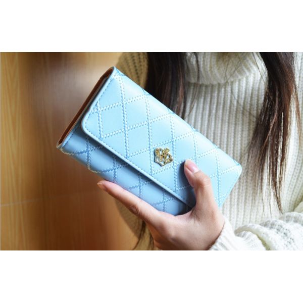 2016 new winter fashion trend embroidery Ms. clamshell Lingge long wallet