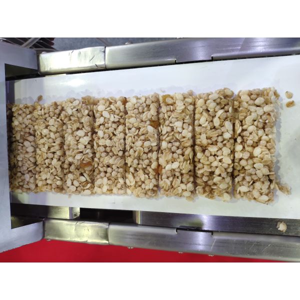 Адвокатура Granola 120L управлением 150mm PLC мини формируя линию