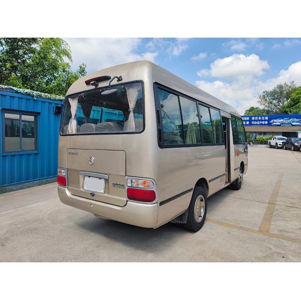 Золотой дракон использованные небольшие фургоны 19 мест Евро 4 LHD AC с ручной коробкой передач