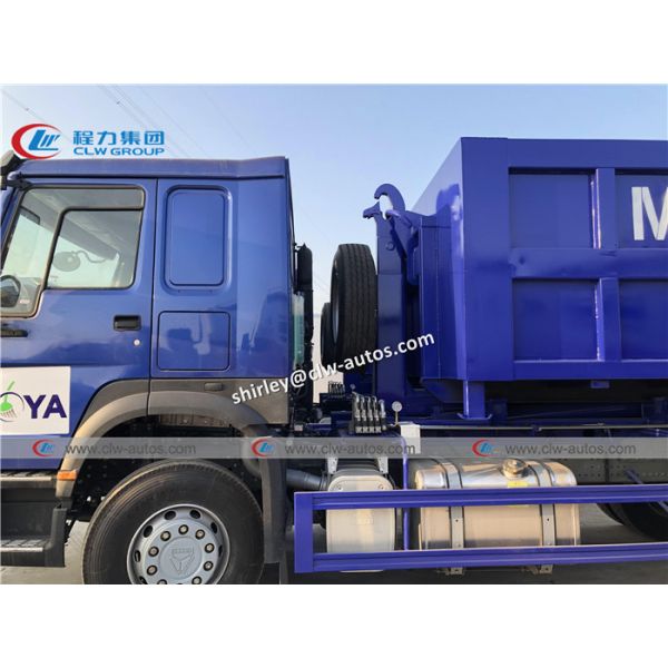 Sinotruk Howo 336hp 20m3 Roll On Roll Off Garbage Truck
