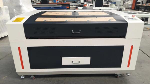 High Speed Co2 Laser Engraving Machines Acrylic Laser Cutter With Circulation Water Cooling