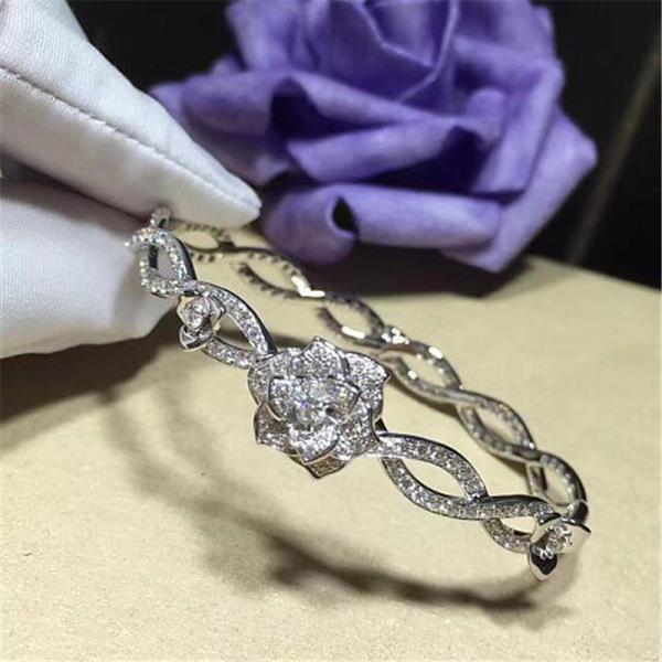 Piaget  full diamonds of rose vine  bracelet  18kt  gold  with white gold or yellow gold