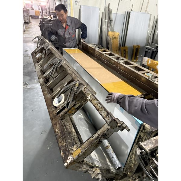 Refrigerator making machines and molds