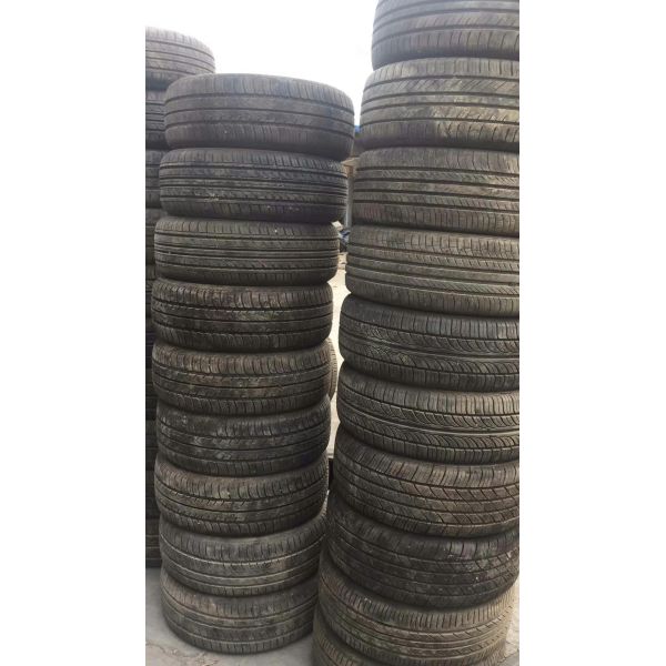 La voiture de tourisme de Linglong a utilisé occasion de pneus bande 175/70R13