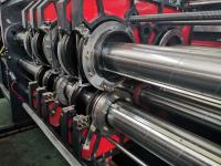 a máquina 380v cortando semi automática Inline corrugou a linha de produção da caixa