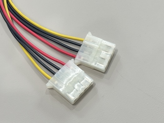 4Pin Molex Power Connector Y Splitter Cable – 1 to 2 Female Electrical Wire Harness for PC / Server / LED