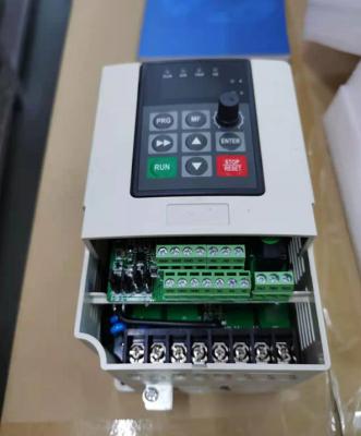 Mini série variável da movimentação S100 da movimentação 2hp VFD da frequência da velocidade 1.5KW