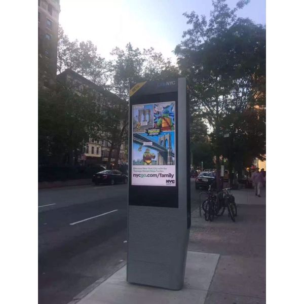 47 Inch Free Standing Outdoor Digital Signage Display For Supermarket , Brightness 2000 nit