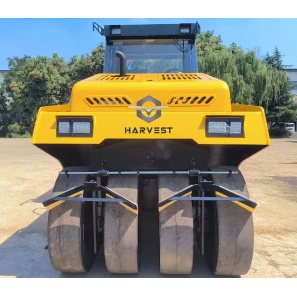 16 Ton Full Hydraulic Drive Pneumatic Road Roller LTP1016H for Sale in Tonga