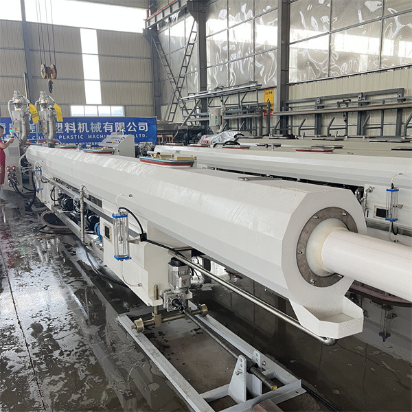 Линия экструзии пластиковых труб, машина для изготовления HDPE PE труб для водоснабжения