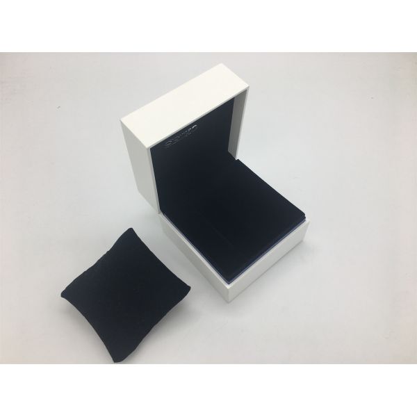 Gift Packaging Fancy Jewelry Box Hot Stamping Logo With Black Velvet Pillow