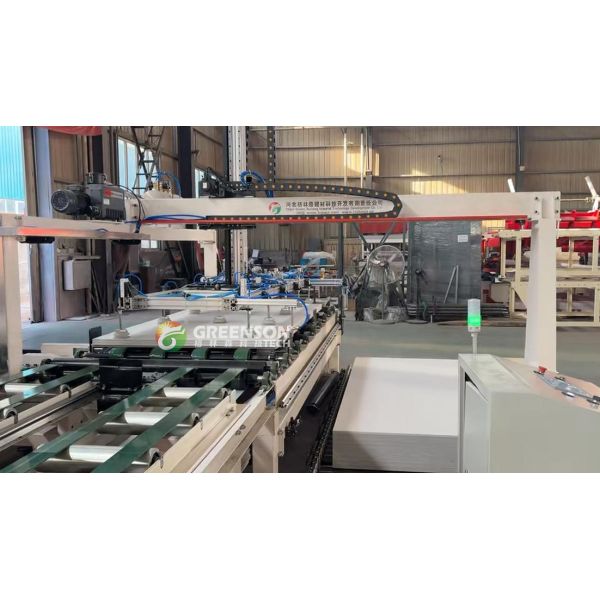 Automatic Gypsum Board Strip Cutting Machine For 1200 Mm*2400 Mm Boards Dust Free Operation