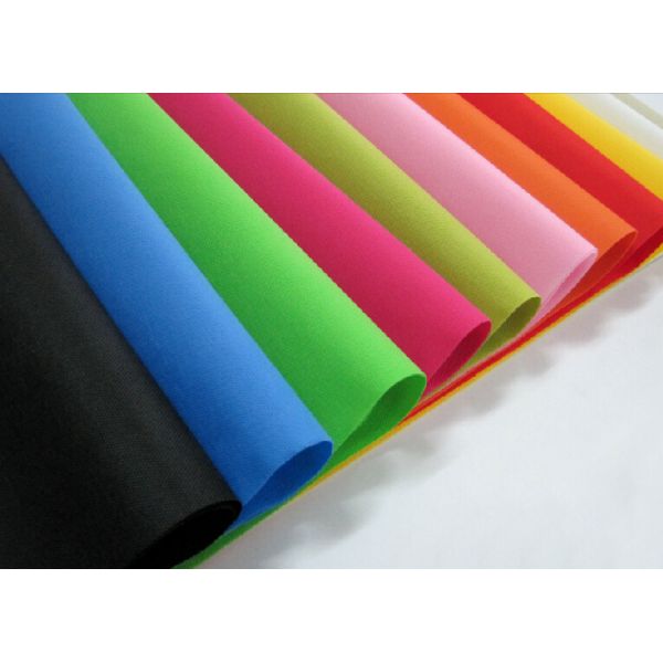 Делая водостотьким ткань выскальзования Nonwoven материалов анти- с выбитой/Sesome картиной