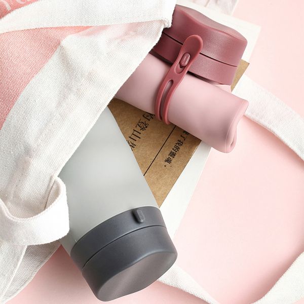 Portable Sports Collapsible Travel Water Bottle , Silicone Drinking Water Bottle