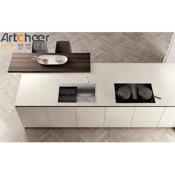 Высокий глянцевый лаковый деревянный дверной шкаф кухни U-образный дизайн с прочным фанером