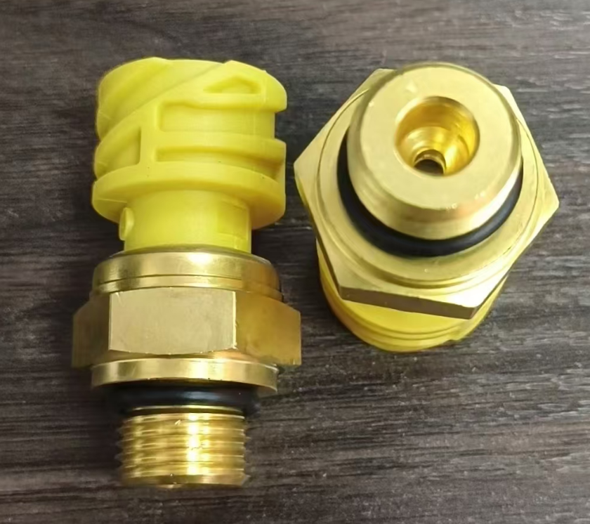 High-Quality Iron Material Oil Pressure Sensor for D12 D13 Truck with 6 Months Warranty 21634017