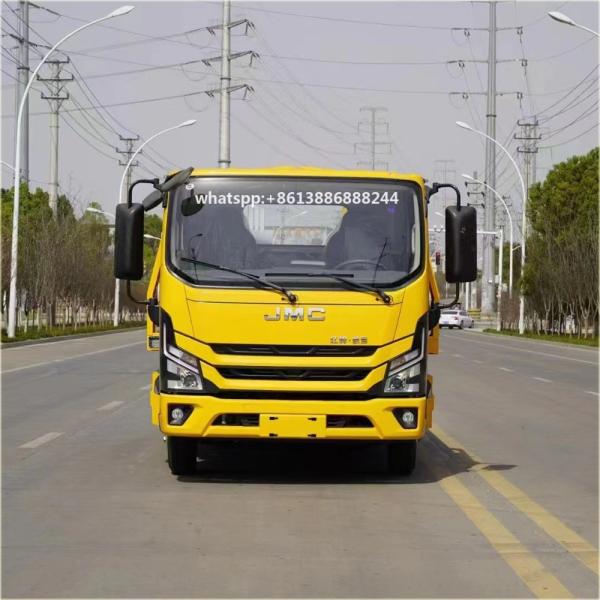 JMC   4*2    5 Tons   Tow Truck   Wrecker Obstacle Tow Tractor Truck    Broken Car