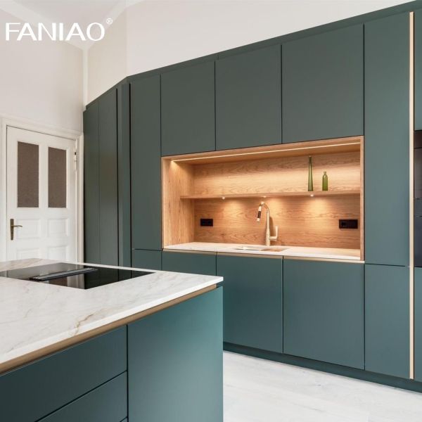 Современный горячее продажа стиль зеленый меламин на заказ размер кухонный набор Кухонные шкафы с раковиной
