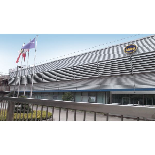 Aluminum Alloy Sun Shading Louvers Powder Coating Residential Customized