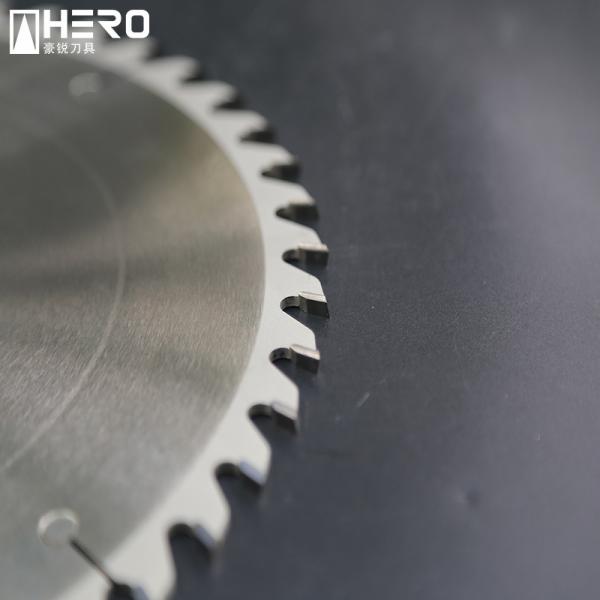 Fine Cut Circular Saw Blade , Metal Table Saw Blade High Precision Grinding