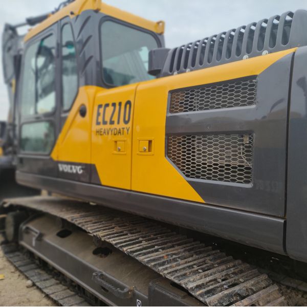 Original Used Excavator Hydraulic VOLVO EC210B 20 Ton Crawler Digger